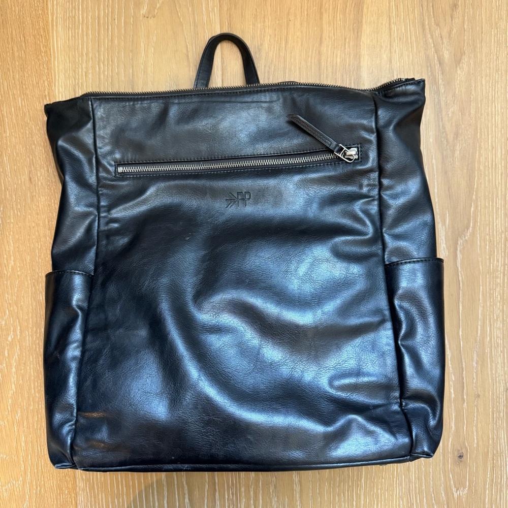 Freshly Picked Minimal Diaper Bag-onyx